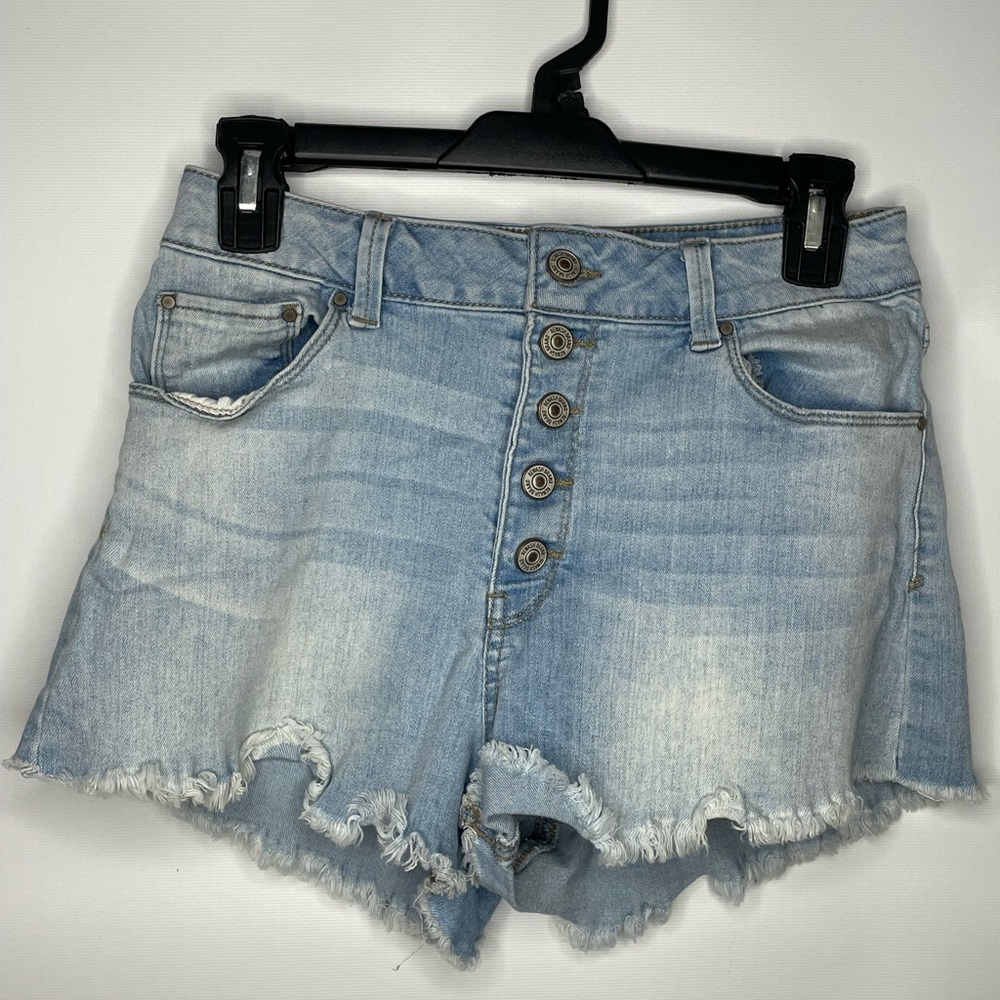 🔥 High Waisted Light Wash Jean Shorts